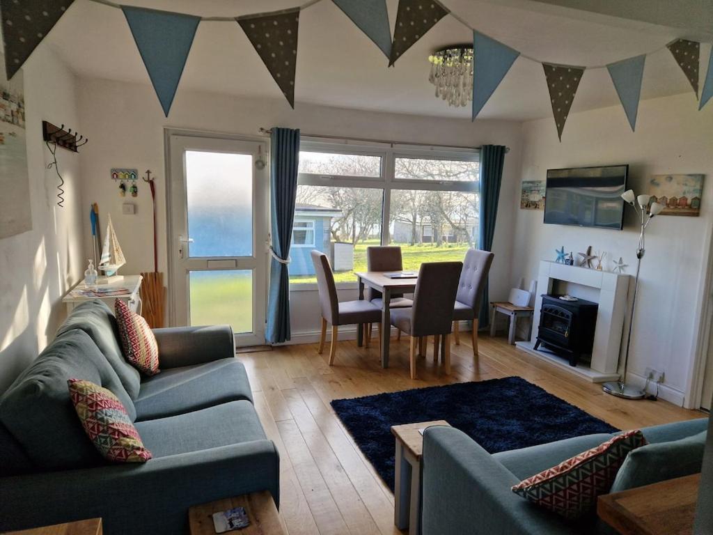 Caldon Holiday Chalet Sleeps 4 In Dartmouth Wifi Electric Inc Pet Friendly Exteriör bild